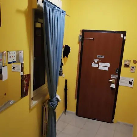 Etneo לינה וארוחת בוקר בלפאסו